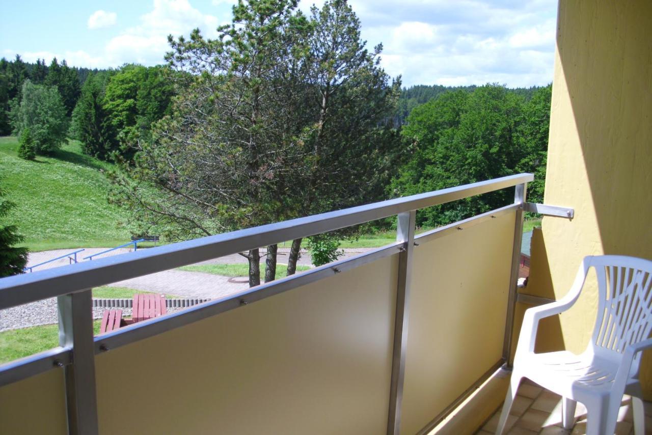 Ferienwohnung "Rodelnde Geiss" Mit Schwimmbad Braunlage Bagian luar foto